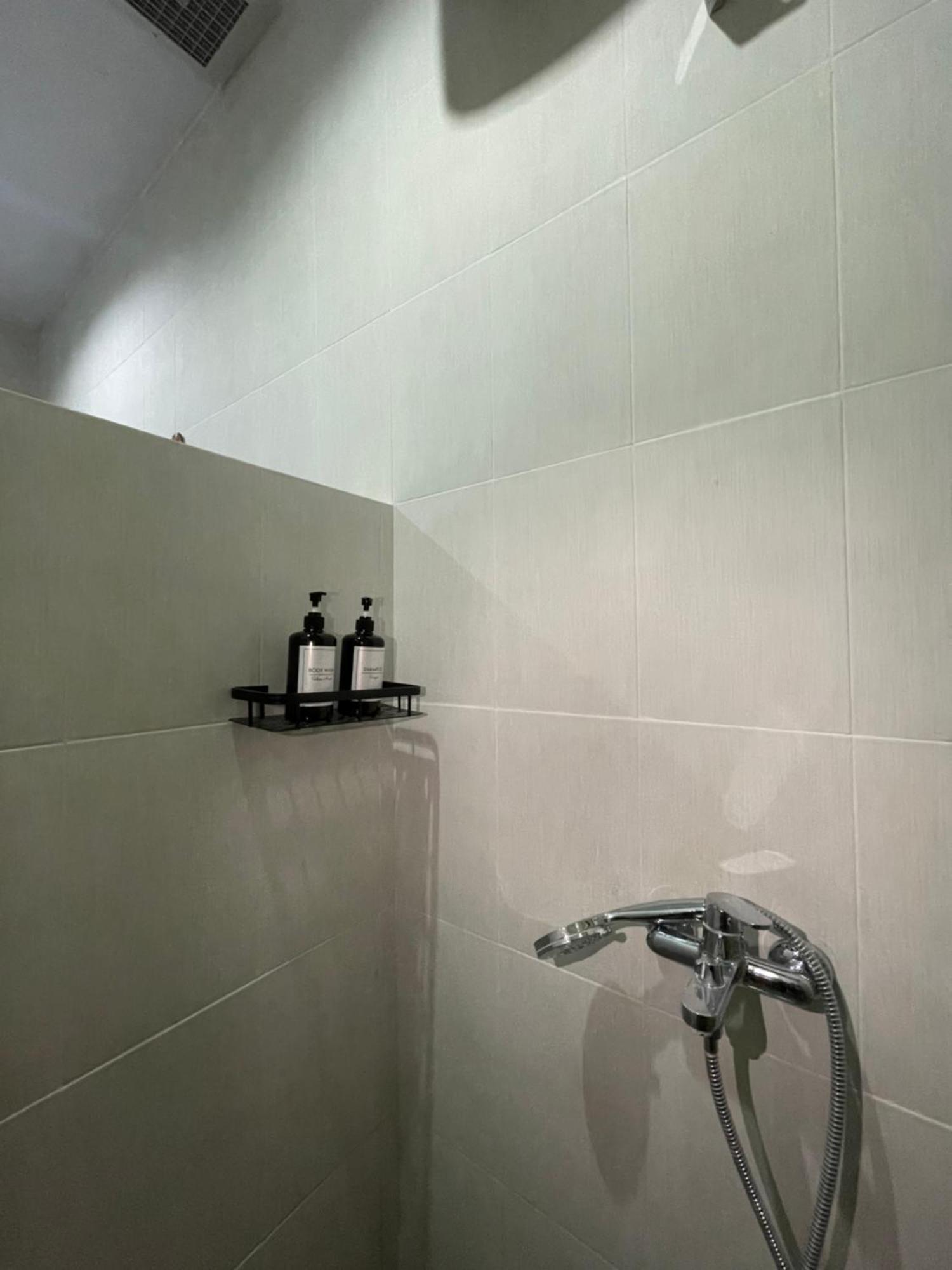 Chua Guest House Canggu Exterior photo