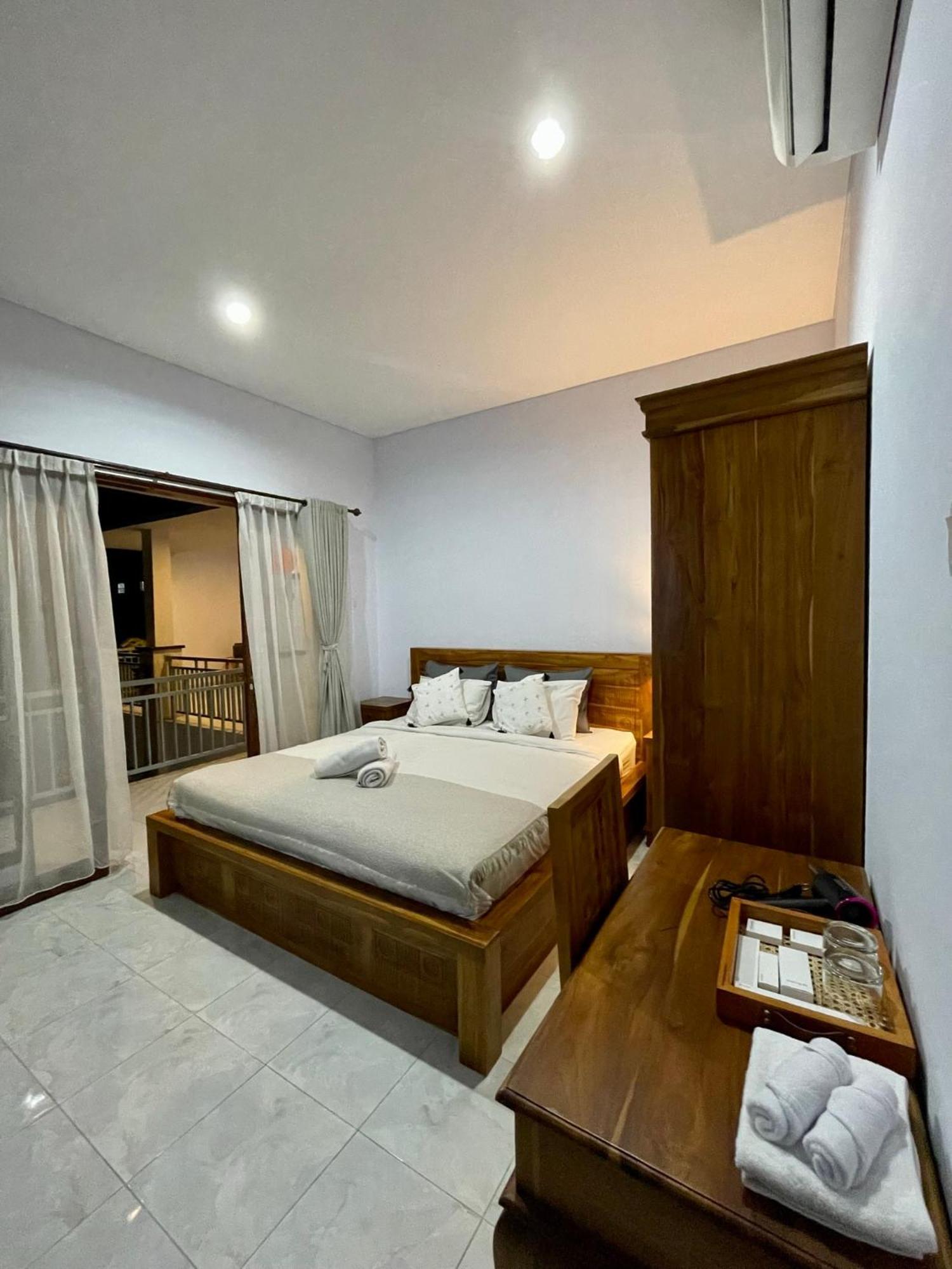 Chua Guest House Canggu Exterior photo